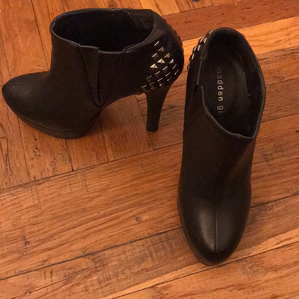 Steve Madden Studded Platform Shoes Black